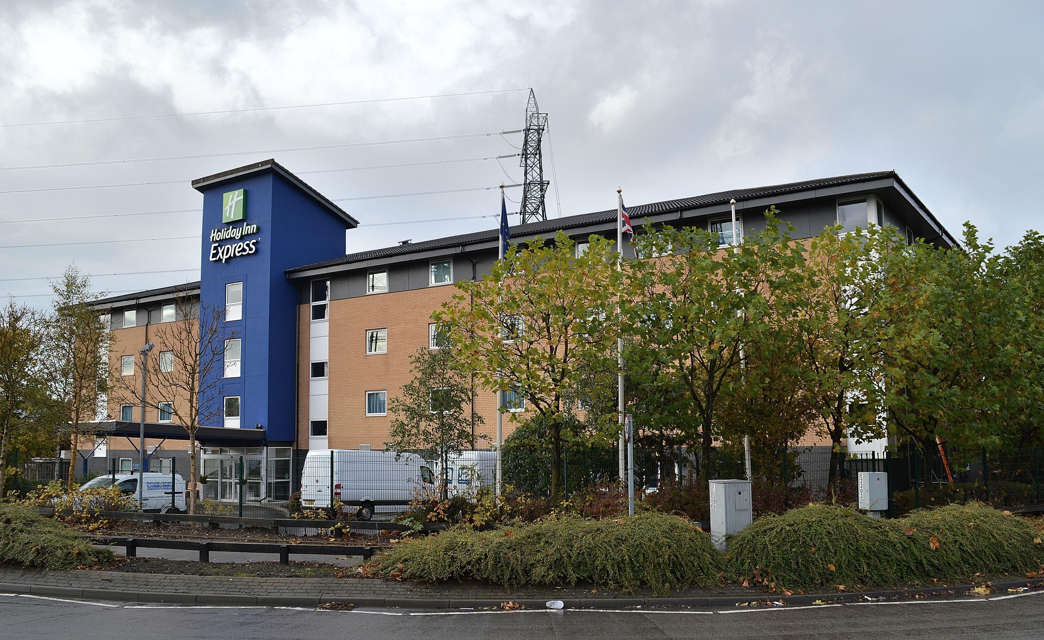 Holiday Inn Express Birmingham Star City By Ihg Exterior photo