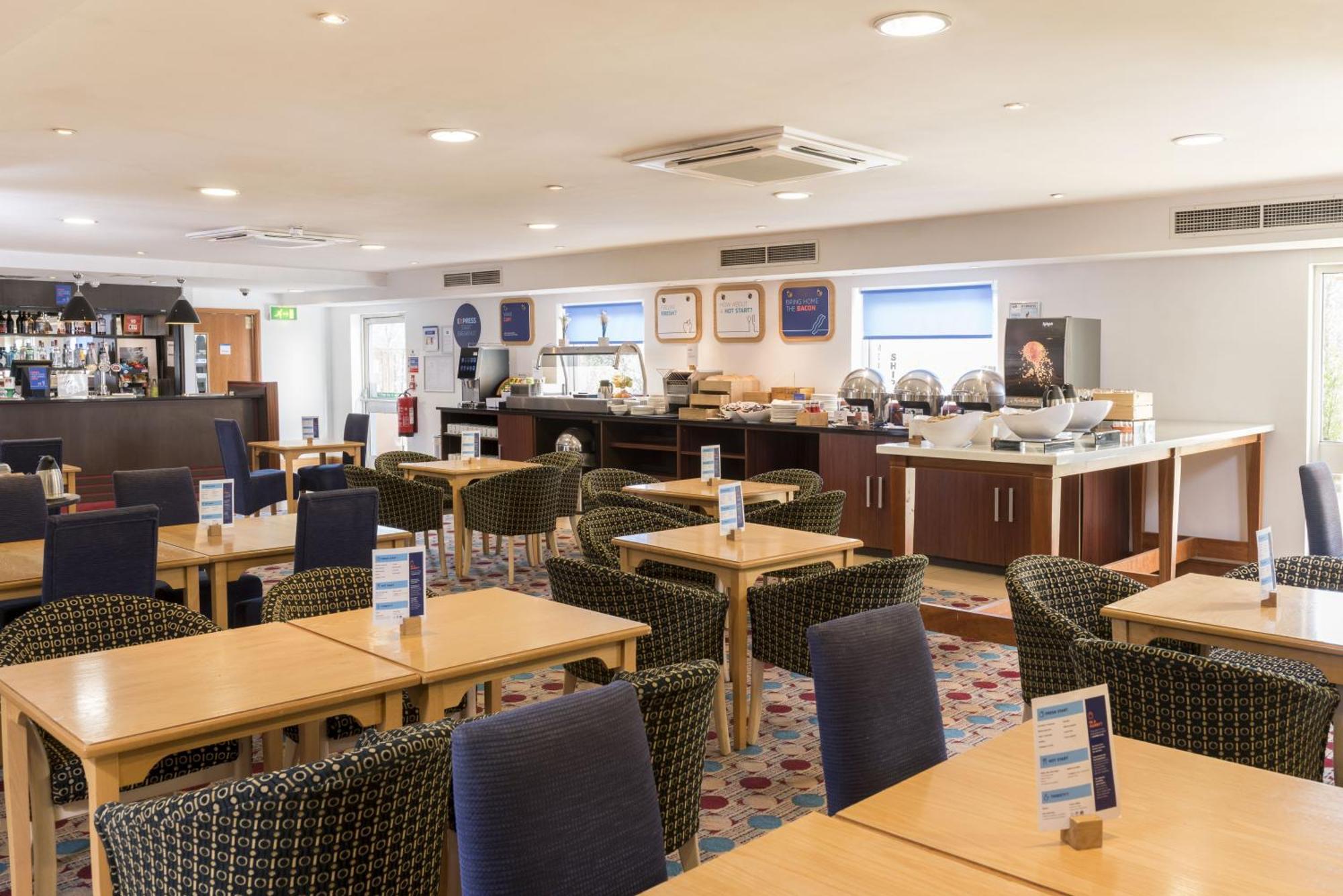 Holiday Inn Express Birmingham Star City By Ihg Exterior photo