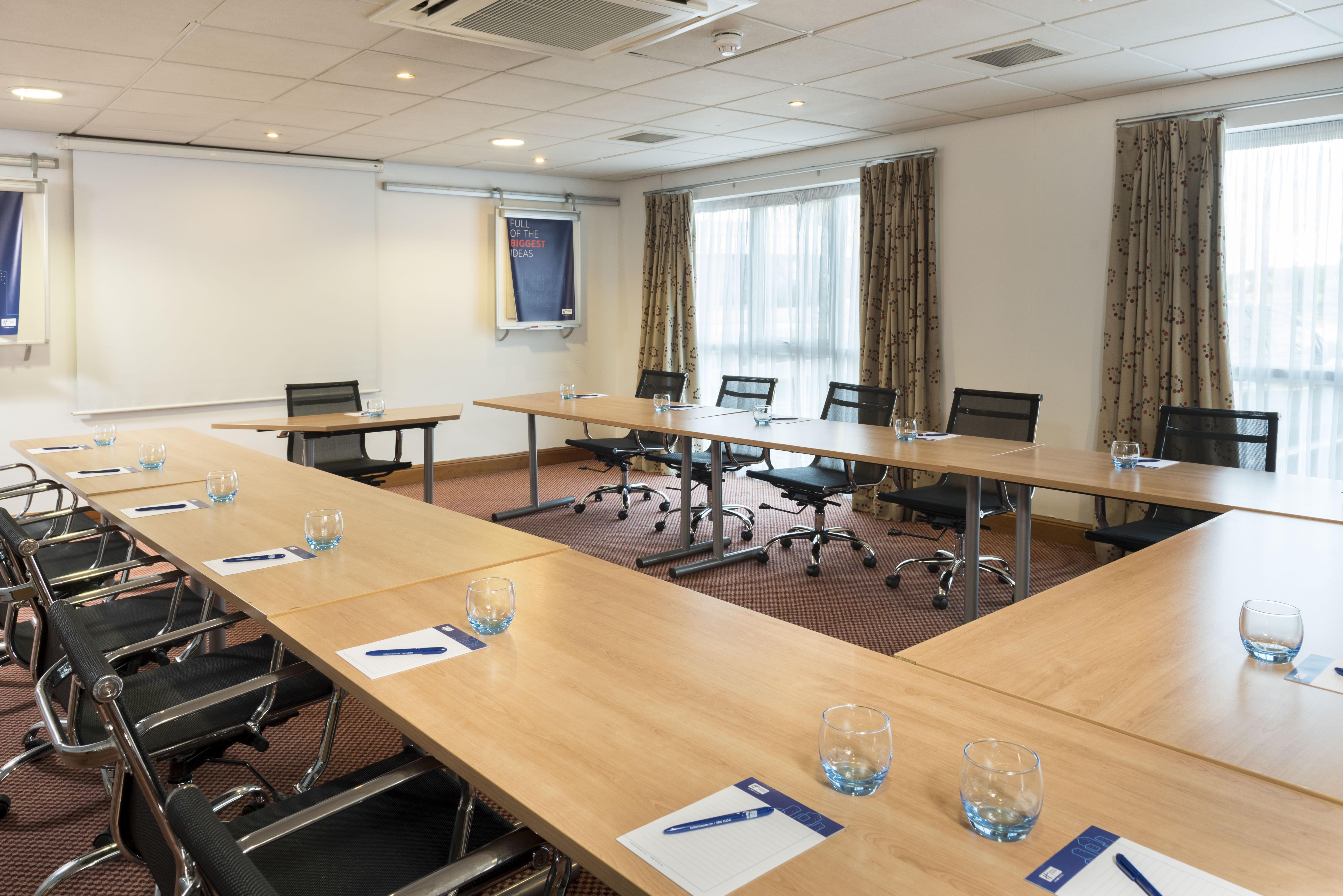 Holiday Inn Express Birmingham Star City By Ihg Exterior photo